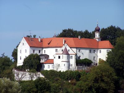 schloss1-5e9869e01d9dfad63e2fd11d09d886c4.jpg